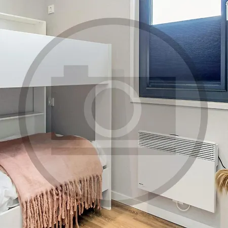 Holiday home 2 Bedroom Awesome In